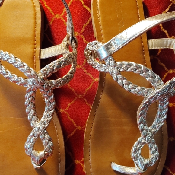 Merona Shoes - ❤️❤️ OBO❤️❤️MERONA SANDALS SIZE 9